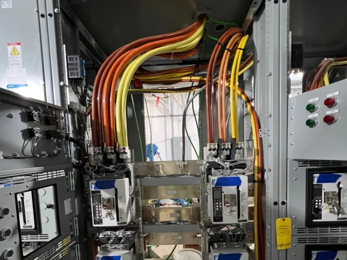 Eaton switchgear with feeder terminations and metering